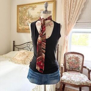 Y2K Suzie In The City small scarf neck detail going out top